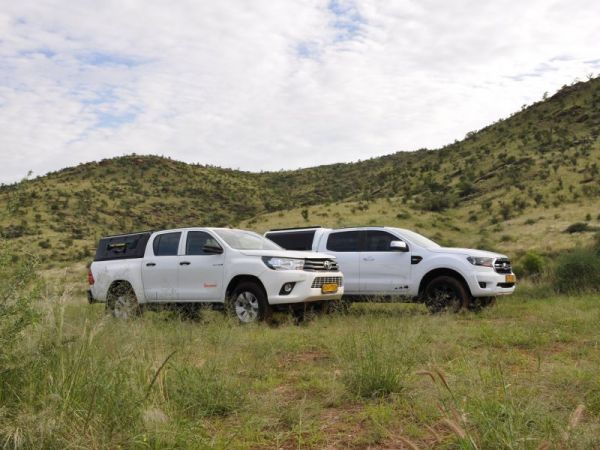 Toyota Hilux 2.4 or Ford 2.2