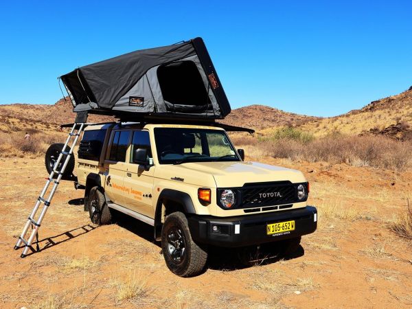 Toyota Land Cruiser 2.8 4x4 (Can be Brown or White)