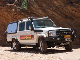 Toyota Landcruiser  Double Cab 4.5 V8 or straight 6 4.2