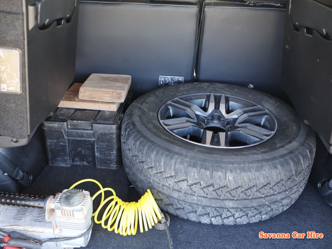 Toyota Fortuner - photo 9