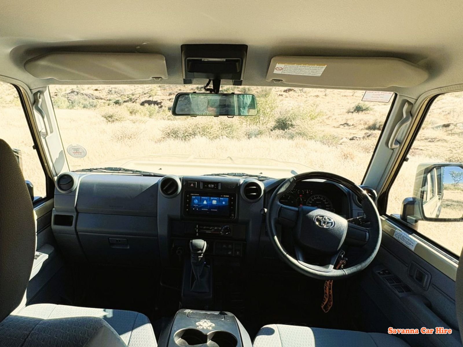 Toyota Land Cruiser Camper 2.8 4x4 (Can be Brown or White) - photo 4