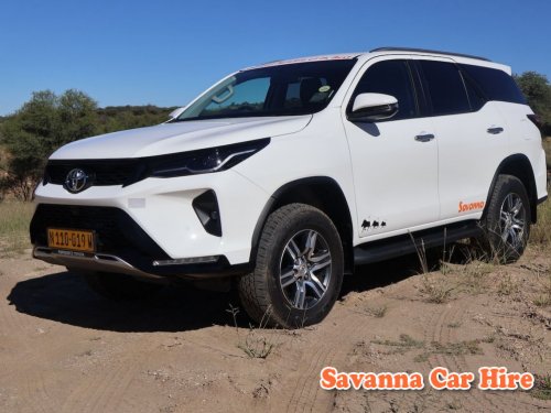 Toyota Fortuner - photo 1